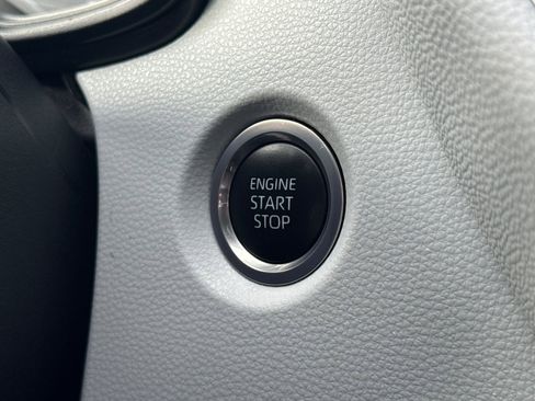 Used 2023 Toyota Corolla SE image 23