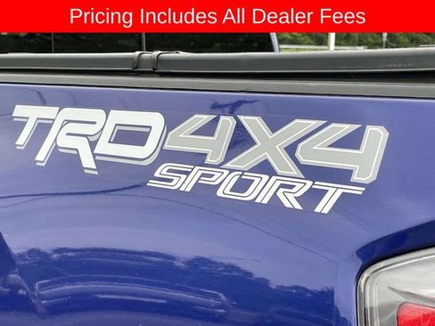 Used 2023 Toyota Tacoma TRD Sport AWD/4WD image 12