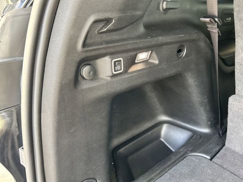 Used 2023 Jeep Grand Cherokee L Altitude image 37