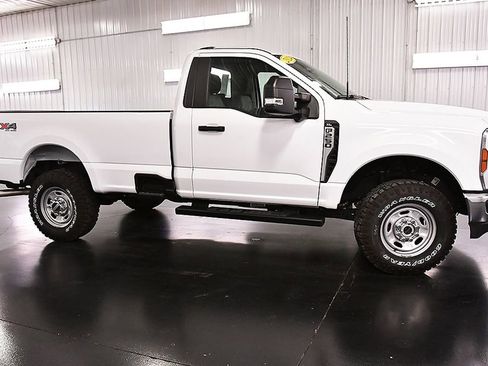 Used 2024 Ford F250 XL w/ 360-Degree Camera Package AWD/4WD image 10