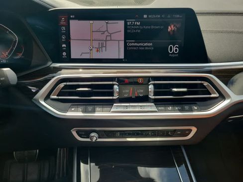 Used 2019 BMW X7 xDrive50i w/ M Sport Package AWD/4WD image 13