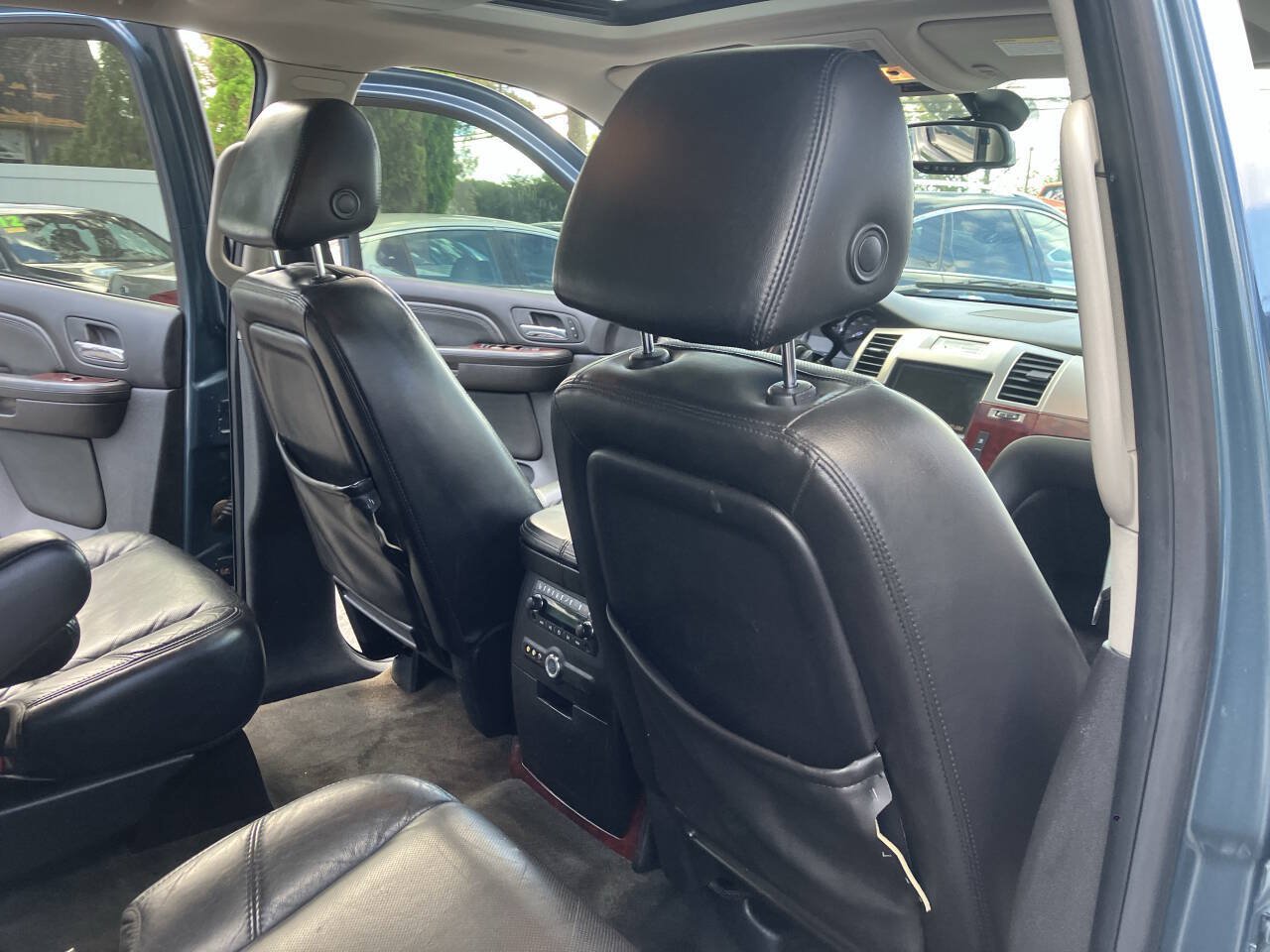 Used 2008 Cadillac Escalade AWD image 31