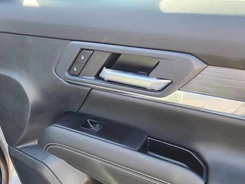 New 2026 GMC Terrain Elevation w/ Elevation Premium Package image 38