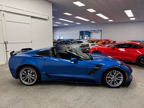 Used 2016 Chevrolet Corvette Z06 w/ 3LZ Preferred Equipment Group image 5