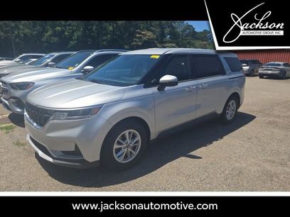 Used 2022 Kia Carnival LX