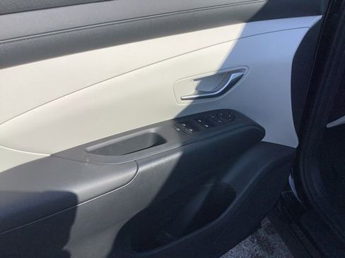 New 2026 Hyundai Tucson Blue SE image 19