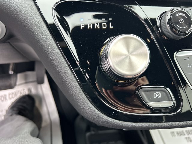 New 2026 Chrysler Pacifica Select FWD image 21