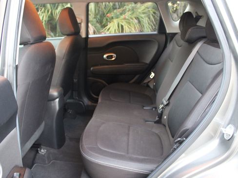 Used 2016 Kia Soul image 6