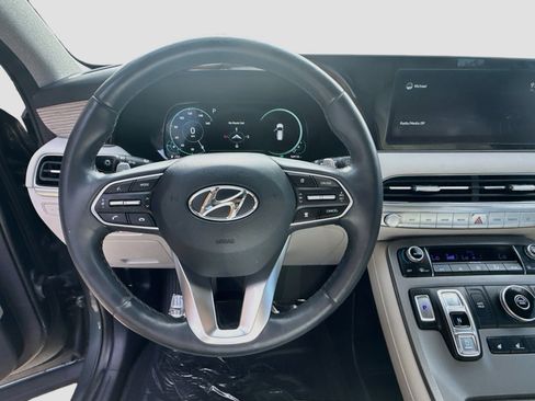 Used 2022 Hyundai Palisade Limited FWD image 5