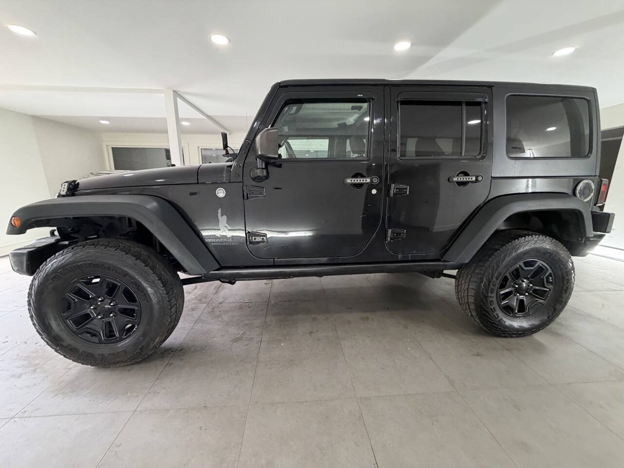 Used 2015 Jeep Wrangler Unlimited Sport AWD/4WD image 4