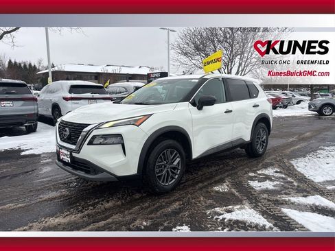 Used 2023 Nissan Rogue S image 10