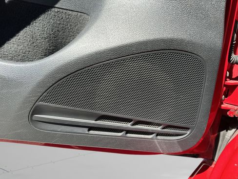 Used 2013 Volkswagen Golf TDI image 27