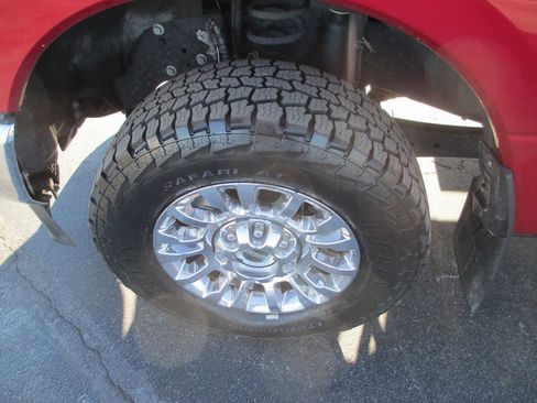 Used 2022 Ford F250 XLT w/ XLT Premium Package image 13