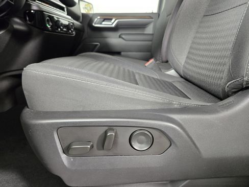 Used 2022 Chevrolet Silverado 1500 LT image 29