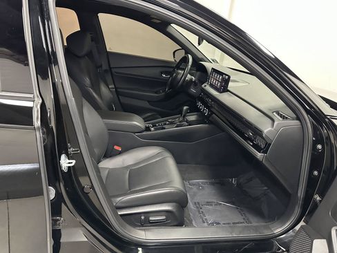 Used 2023 Honda Accord Sport image 39