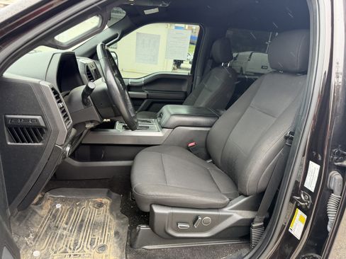 Used 2018 Ford F150 XLT w/ Equipment Group 302A Luxury AWD/4WD image 12