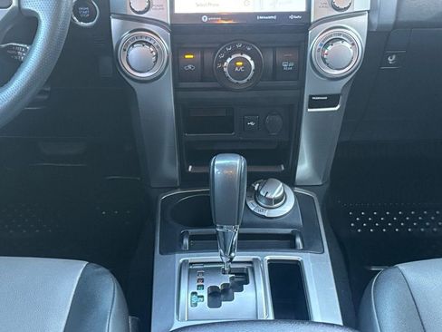 Used 2021 Toyota 4Runner SR5 Premium w/ Moonroof Package AWD/4WD image 13