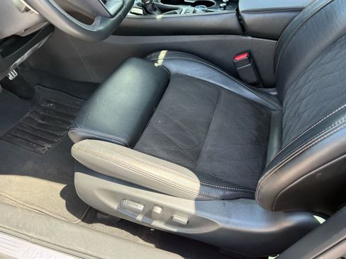 Used 2023 Nissan Maxima SR w/ Sport Mat Group FWD image 16