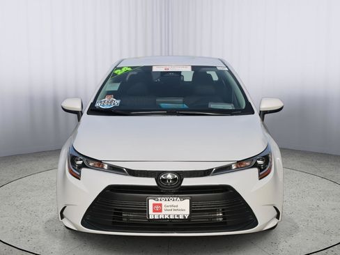 Certified 2024 Toyota Corolla LE image 3