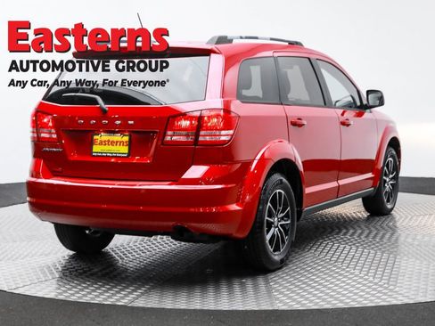 Used 2017 Dodge Journey SE w/ Flexible Seating Group image 5