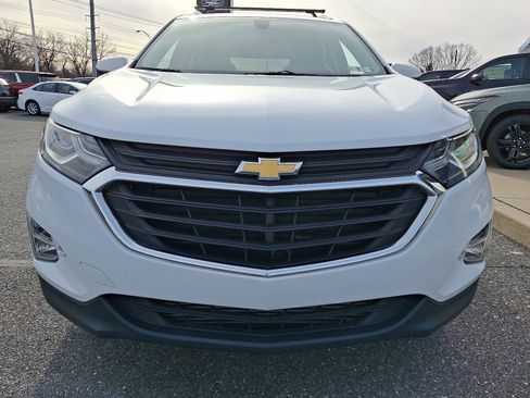 Used 2018 Chevrolet Equinox LT image 2