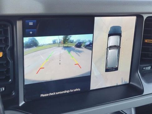 Used 2021 Ford Bronco Badlands image 25