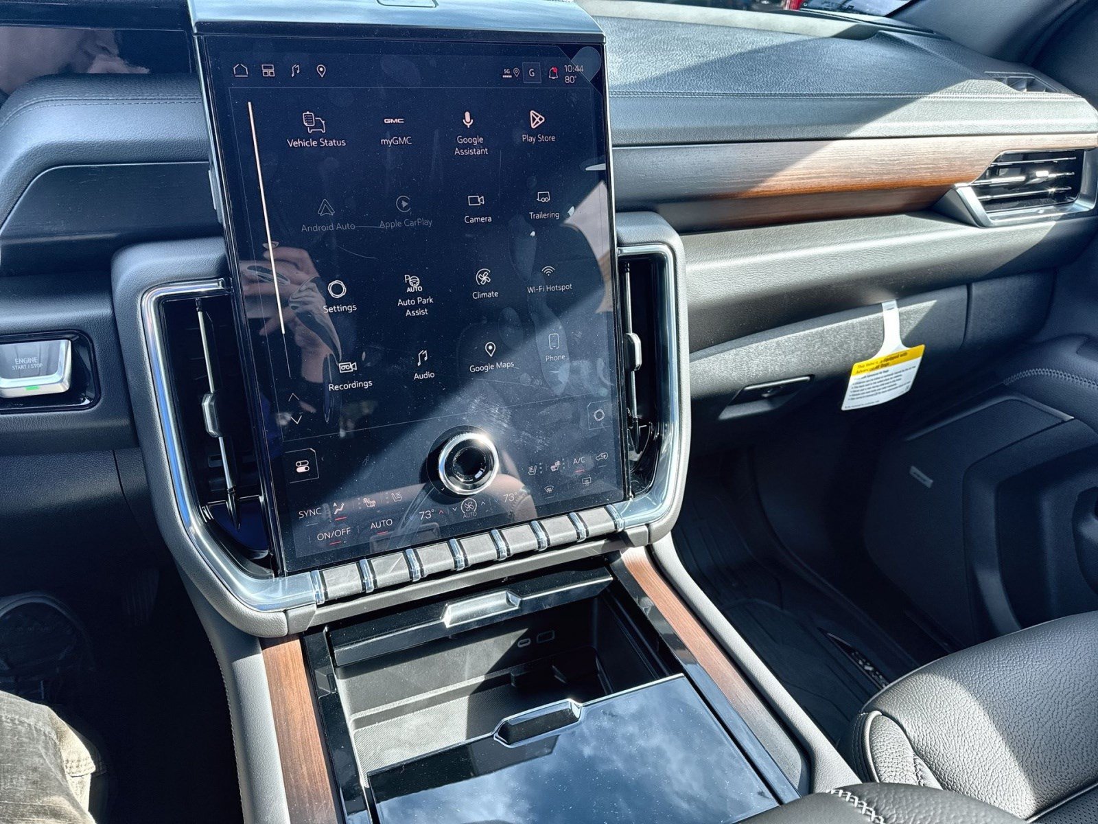 New 2026 GMC Yukon Denali w/ Sun & Power Step Package AWD/4WD image 19
