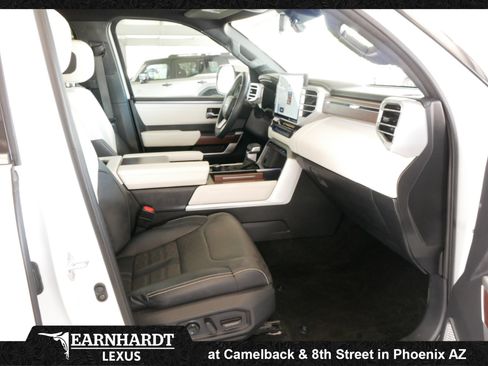 Used 2023 Toyota Sequoia Capstone AWD/4WD image 10