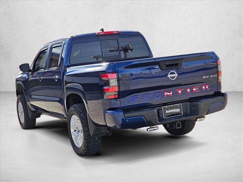 Used 2022 Nissan Frontier SV image 8