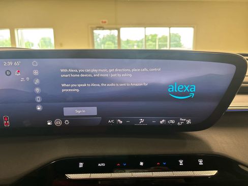 Used 2025 Buick Enclave Sport Touring w/ Power Package image 41