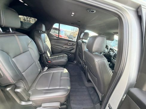 Used 2023 Chevrolet Traverse RS AWD/4WD image 30