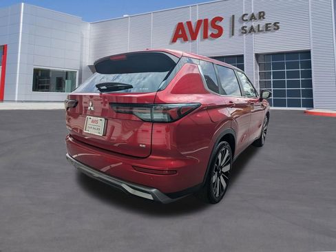 Used 2025 Mitsubishi Outlander SE AWD/4WD image 6