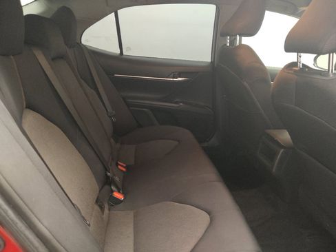 Used 2020 Toyota Camry LE FWD image 19