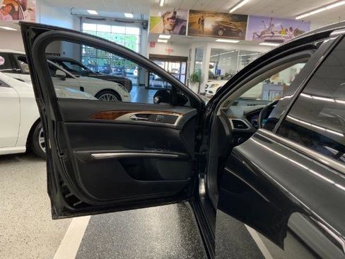 Used 2014 Lincoln MKZ AWD w/ Equipment Group 102A Reserve image 31