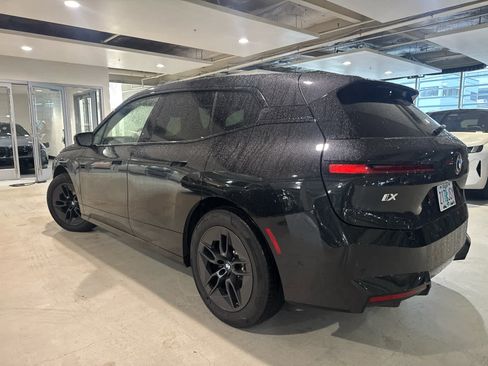 Used 2026 BMW iX xDrive45 image 3