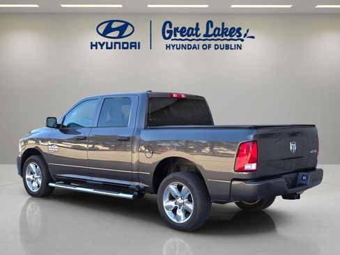 Used 2019 RAM 1500 Express w/ Express Value Package AWD/4WD image 3