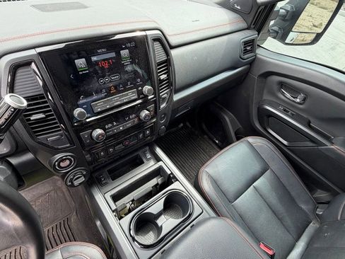 Used 2023 Nissan Titan PRO-4X w/ Pro-4x Convenience Package image 19