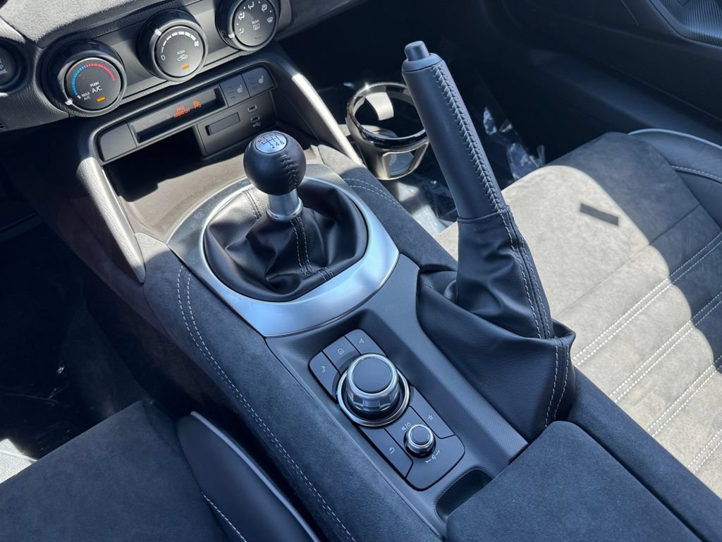 New 2026 MAZDA MX-5 Miata Club w/ Brembo/BBS/Recaro Package RWD image 13