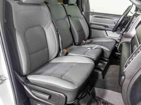 Used 2022 RAM 1500 Big Horn AWD/4WD image 46