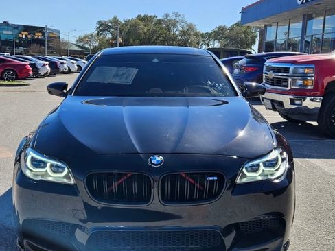 Used 2013 BMW M5 image 2