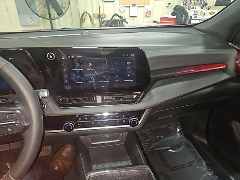 Used 2025 Chevrolet Equinox RS w/ Convenience Package III image 18