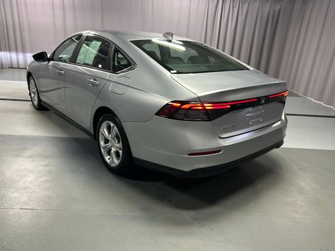 Used 2025 Honda Accord LX image 5