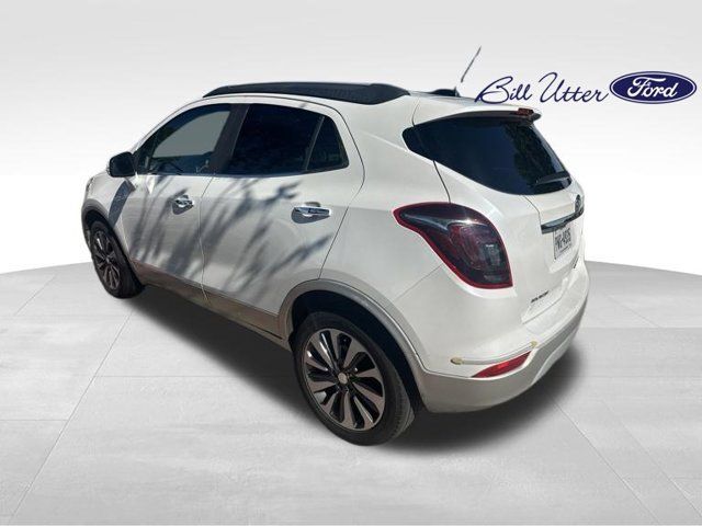 Used 2017 Buick Encore Essence AWD/4WD image 4
