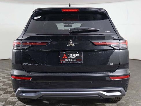 New 2026 Mitsubishi Outlander SE AWD/4WD image 14