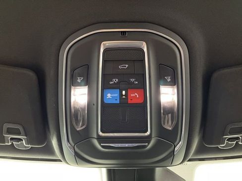 Used 2024 Jeep Grand Cherokee L Laredo image 37