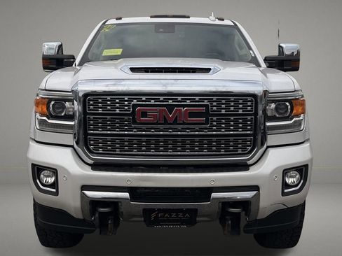 Used 2018 GMC Sierra 3500 Denali w/ Duramax Plus Package image 9