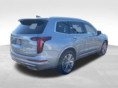 Used 2024 Cadillac XT6 Premium Luxury FWD image 5