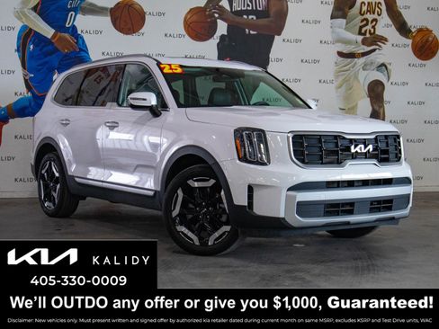 Used 2025 Kia Telluride S AWD/4WD image 1