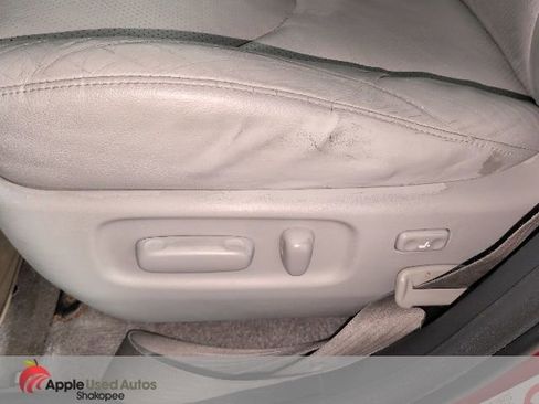 Used 2007 Toyota RAV4 Limited image 11