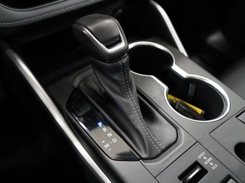 Used 2023 Toyota Highlander XLE image 56